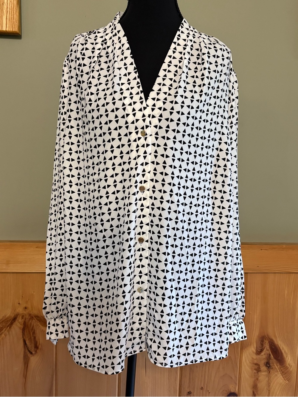 Nine West Black and White Geometric Button Front Blouse size 2X NWT